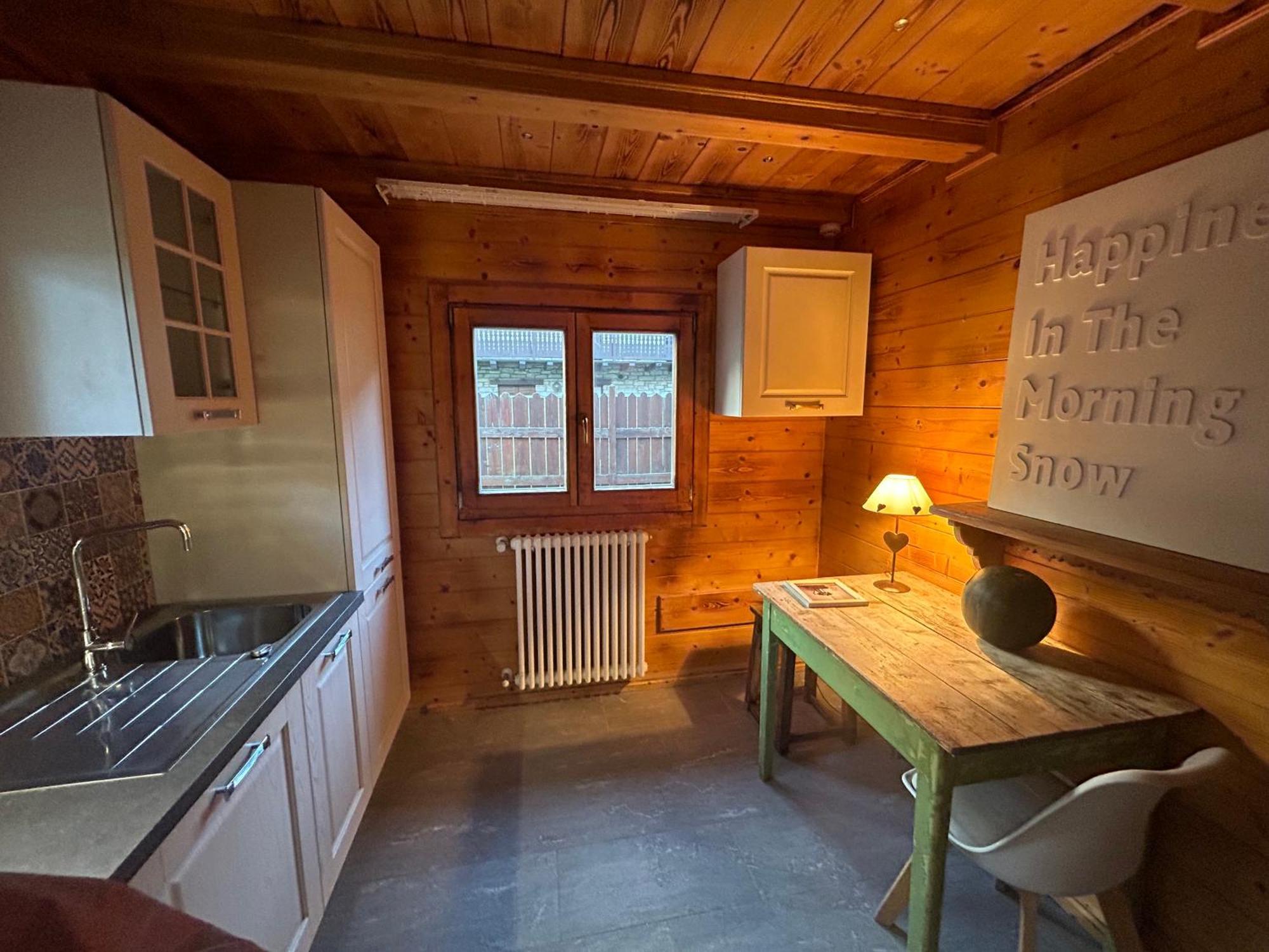 Hotel Letterario Locanda Collomb La Thuile Extérieur photo